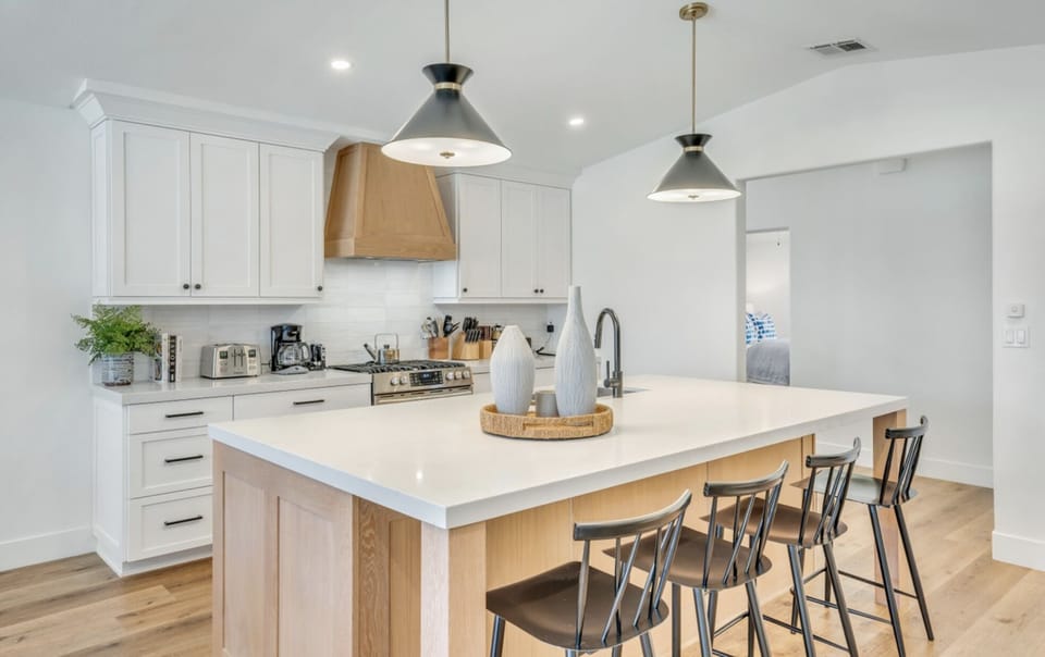 Kitchen - island 