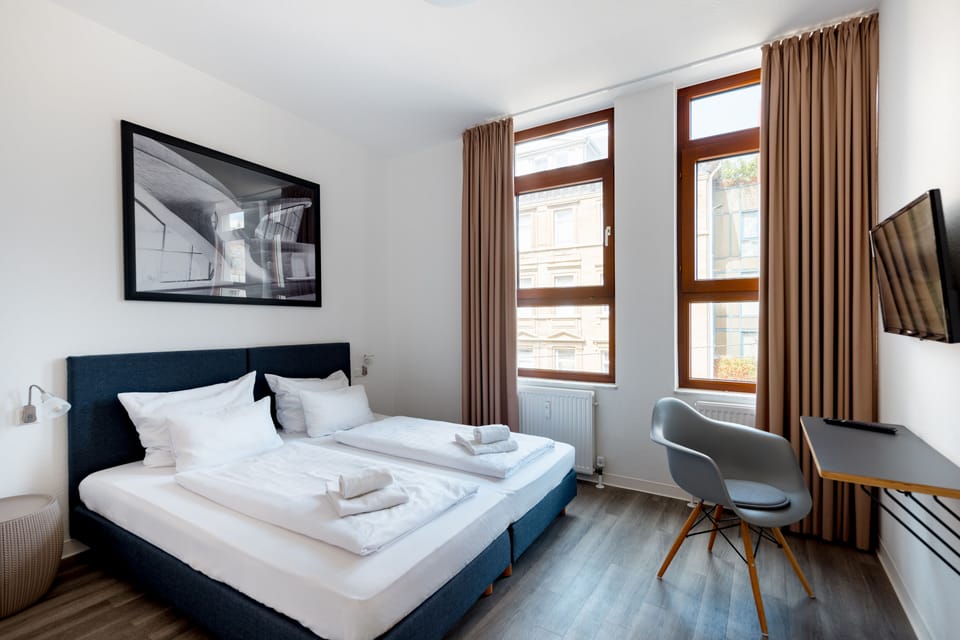 Double or Twin Room | Hypo-allergenic bedding, free WiFi, bed sheets