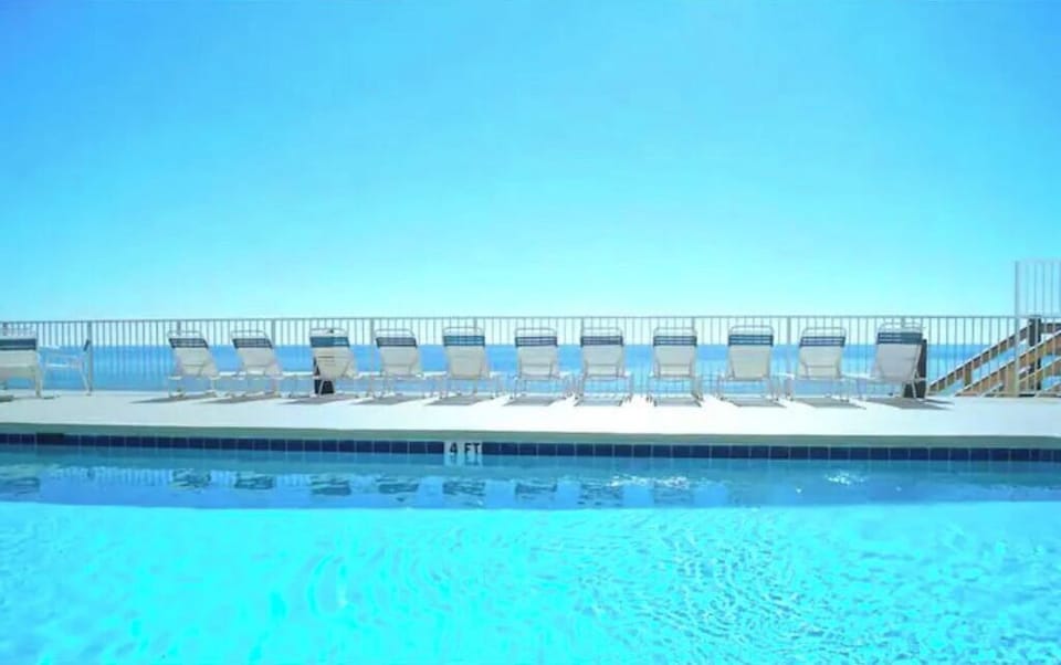 Beach side Pool