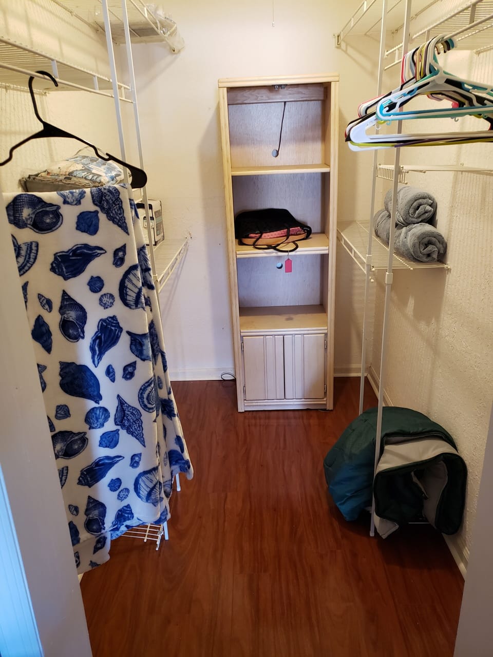 Master bedroom Closet
