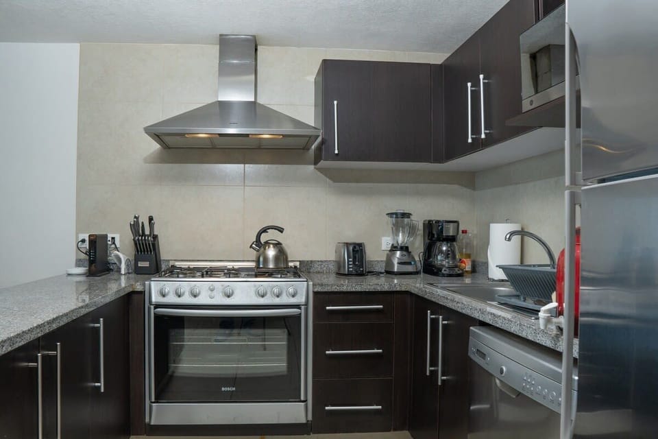 Full Equipment Kitchen 