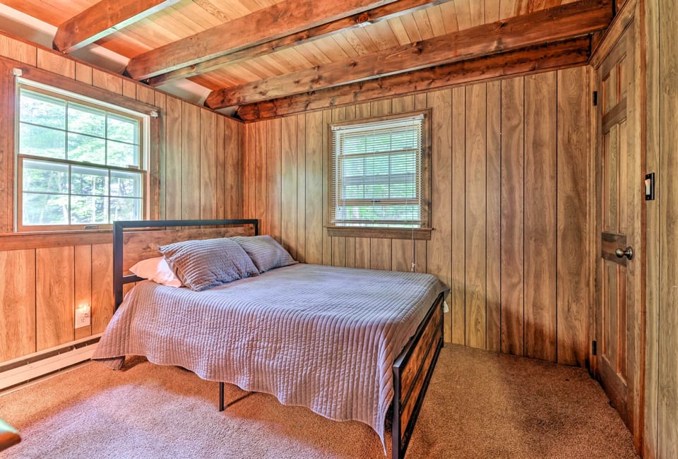 Bedroom 1 | Full Bed | Linens & Towels Provided