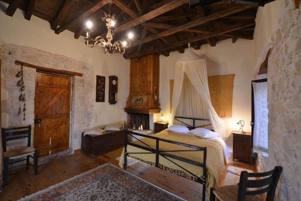 Classic Studio, 1 Double Bed | Soundproofing, free WiFi, bed sheets