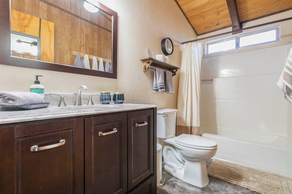 Upstairs bathroom