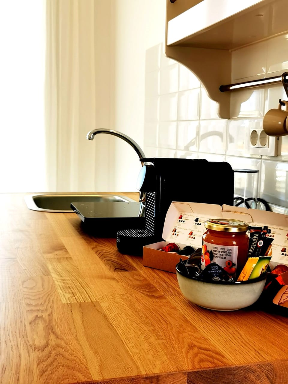 Standard Apartment, 1 Queen Bed, Sea View (Room 4) | Breakfast meal