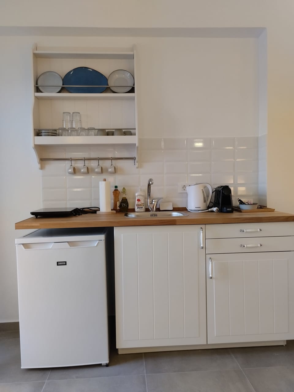 Family Apartment, 1 Queen Bed with Sofa bed, Balcony, Sea View (Room 2) | Private kitchenette | Espresso maker, mini-fridge, electric kettle