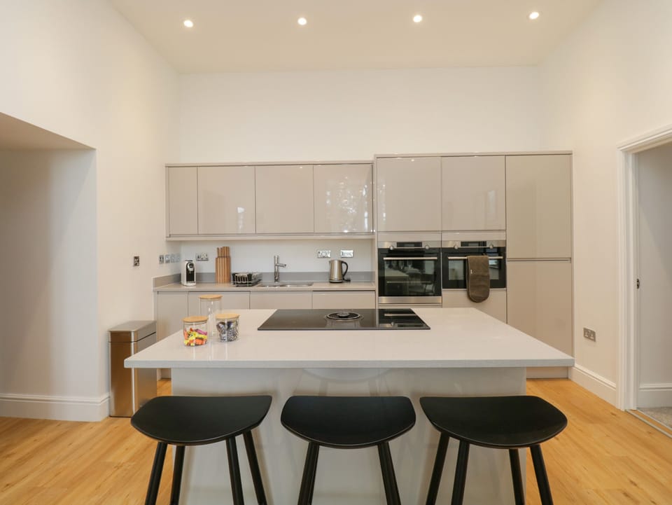 Fridge, dishwasher, electric kettle, toaster