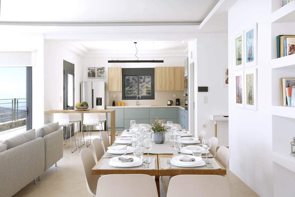 Luxury Villa | Private kitchen | Full-size fridge, microwave, oven, stovetop