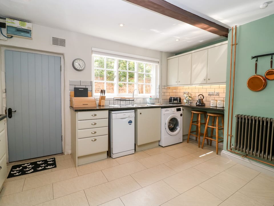 Fridge, dishwasher, electric kettle, toaster