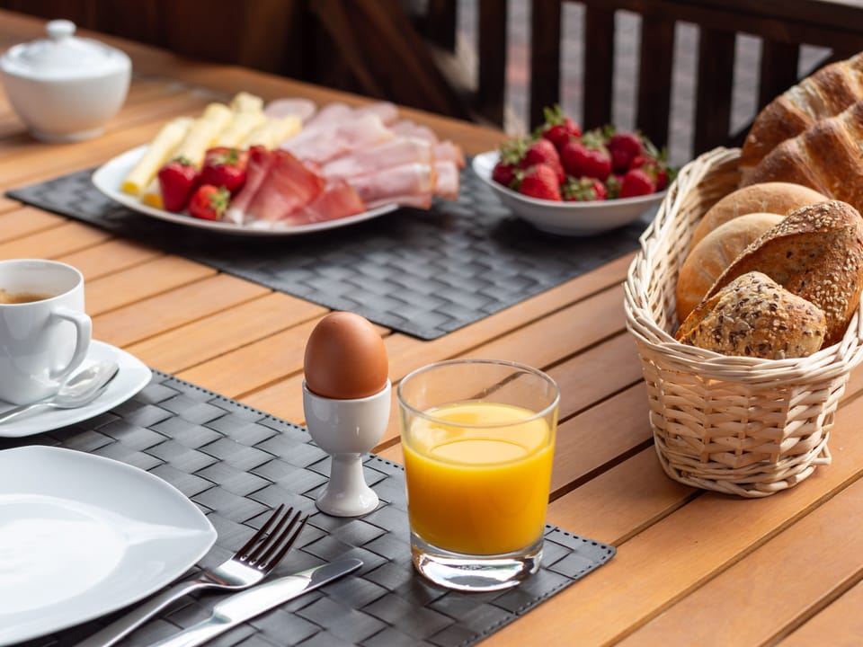 Breakfast meal
