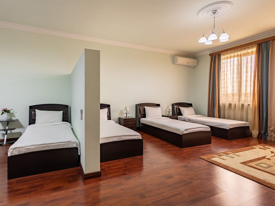 Family Room | In-room safe, desk, laptop workspace, soundproofing
