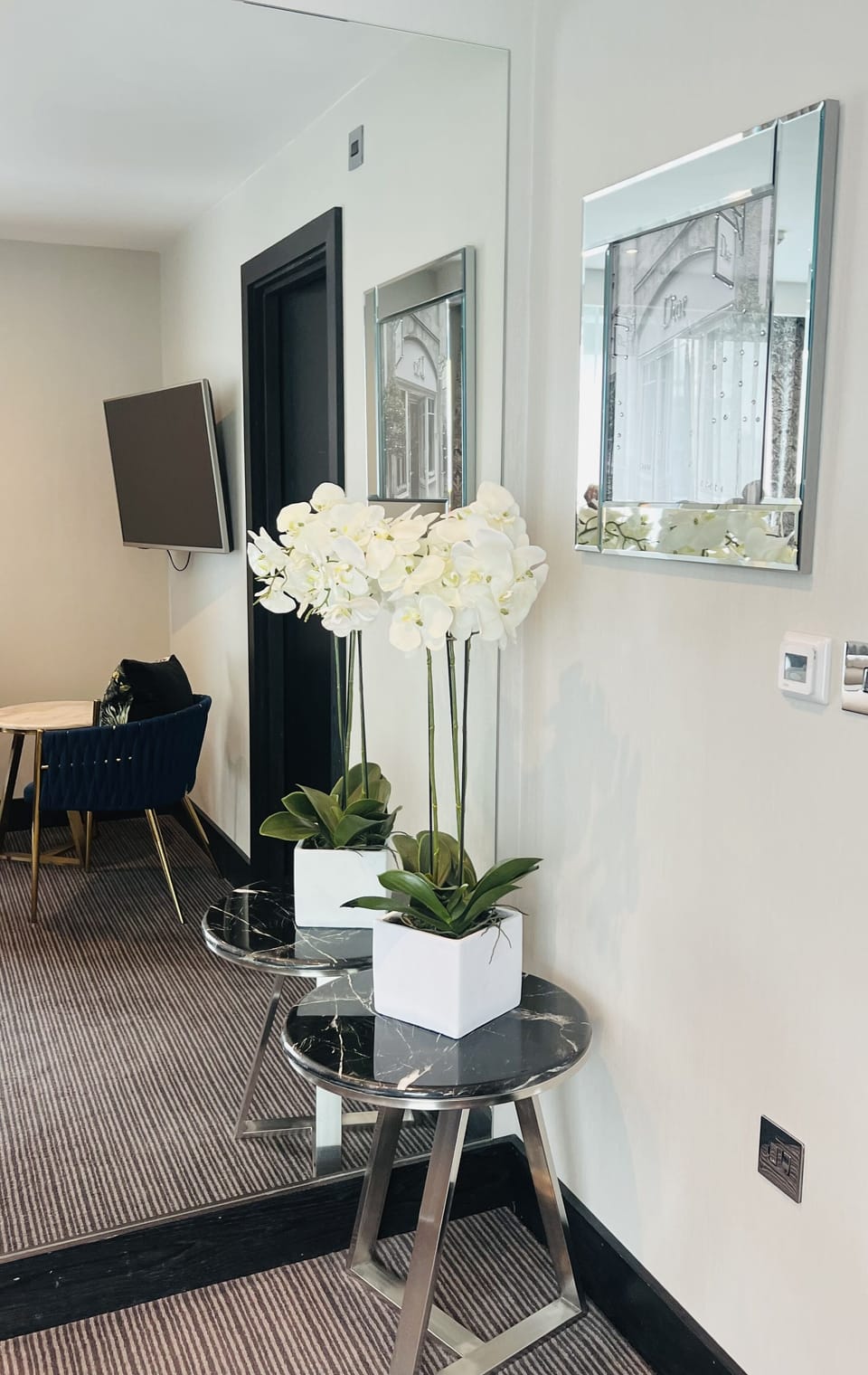 Junior Suite, Balcony | In-room safe, desk, laptop workspace, blackout drapes