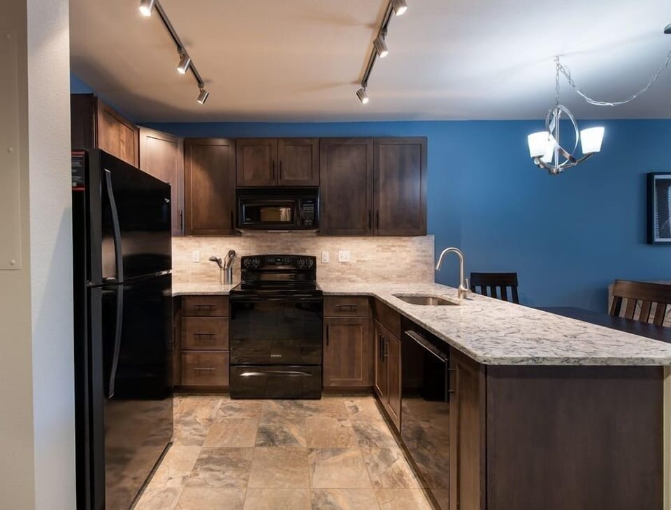 Condo, 1 Bedroom | Private kitchen | Coffee/tea maker, fridge, oven, toaster