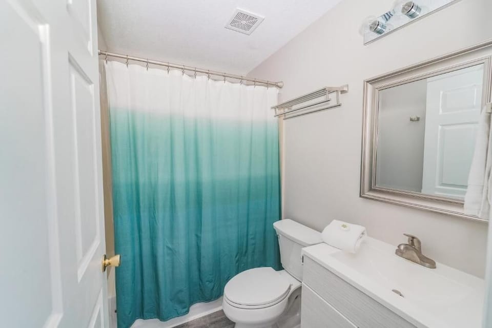 2nd bathroom.
