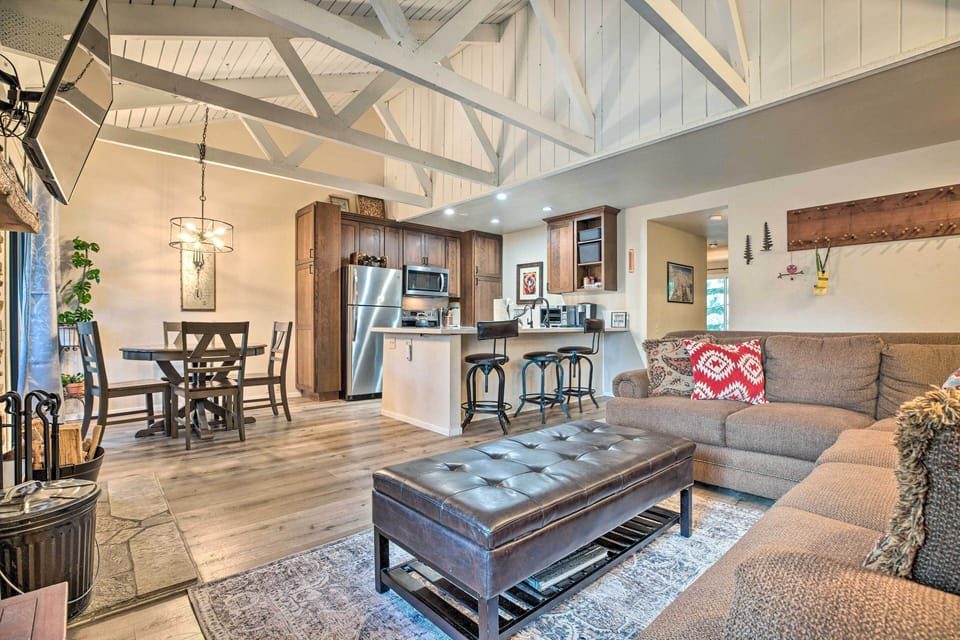 Living Room | Wood-Burning Fireplace | Smart TV