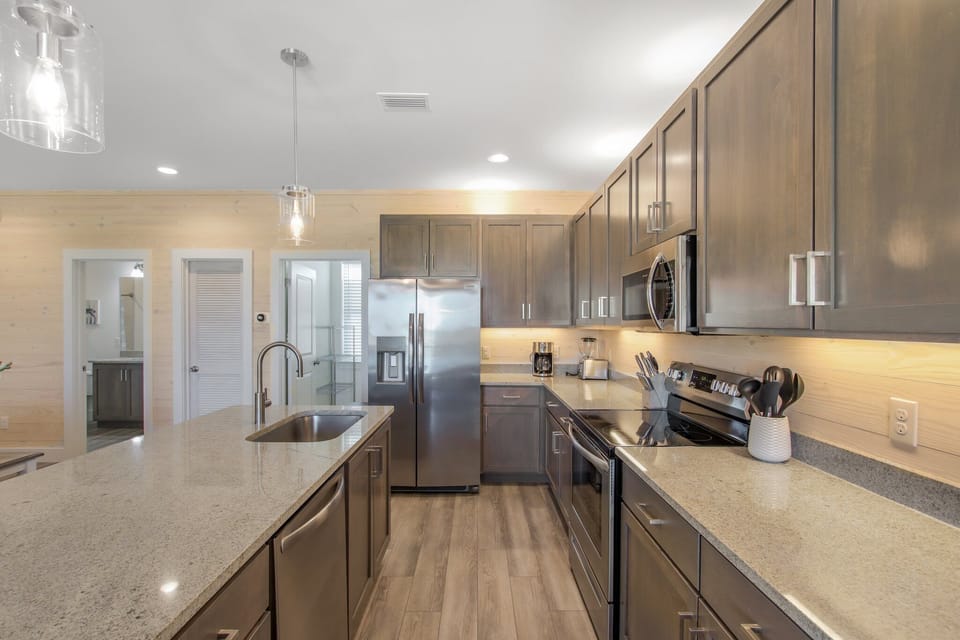 Fully Stocked Kitchen