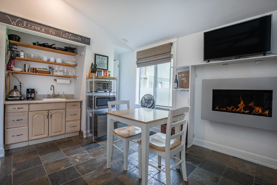 Large kitchenette