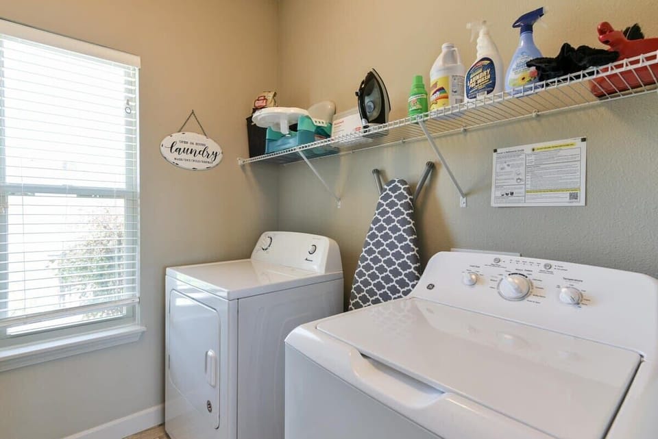Washer & dryer in-unit