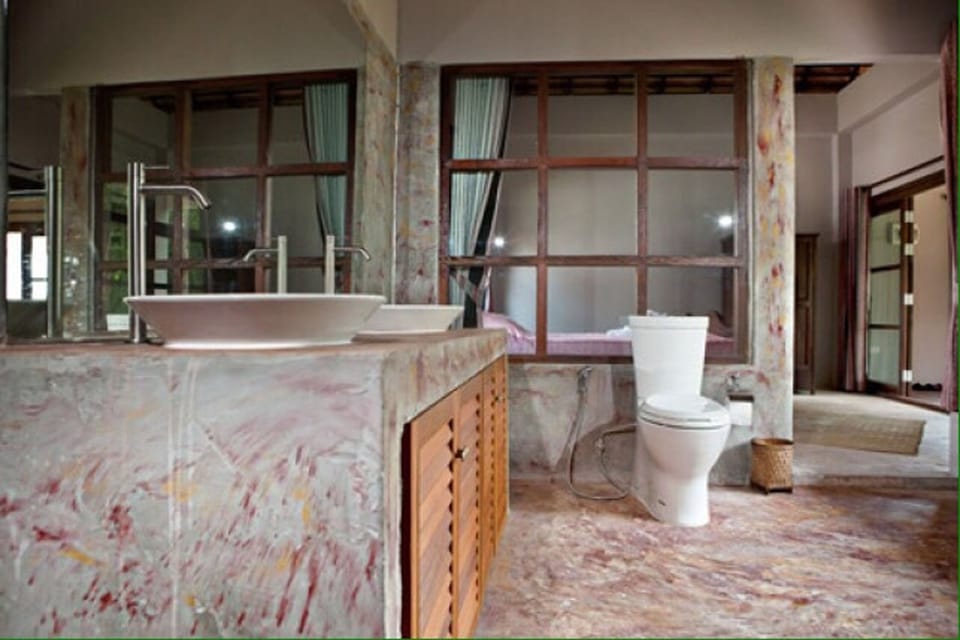 Villa | Bathroom | Separate tub and shower, free toiletries, slippers, towels