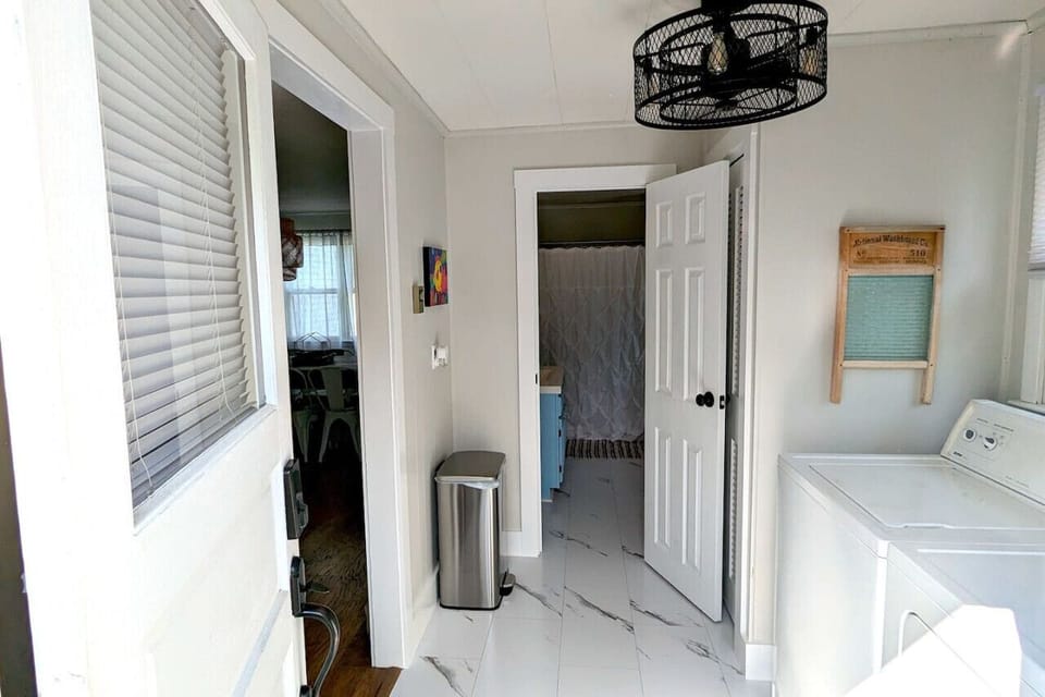 Full sized washer and dryer on site for all your beach towels and clothes during your stay.