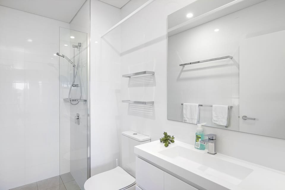 Main bathroom