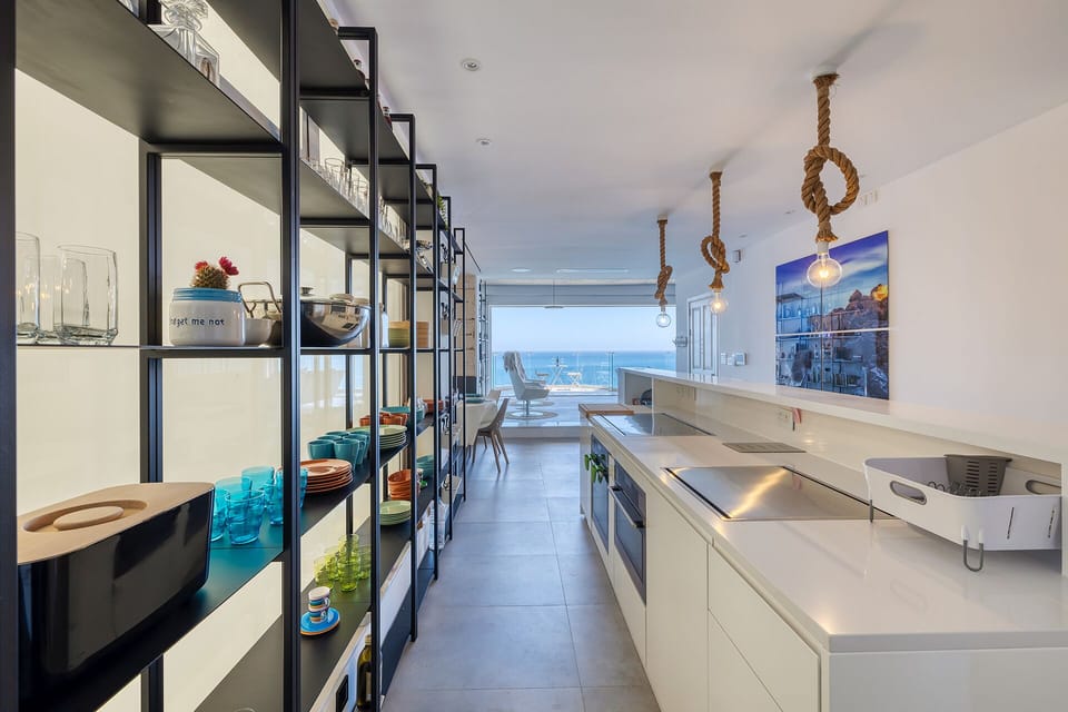 Apartment (3 Bedrooms) | Private kitchen | Espresso maker, electric kettle, toaster, dining tables