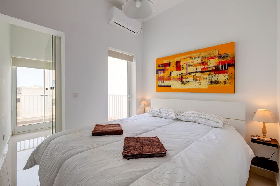 Prime Location Apartment With Side Seaviews Apartment in Sliema