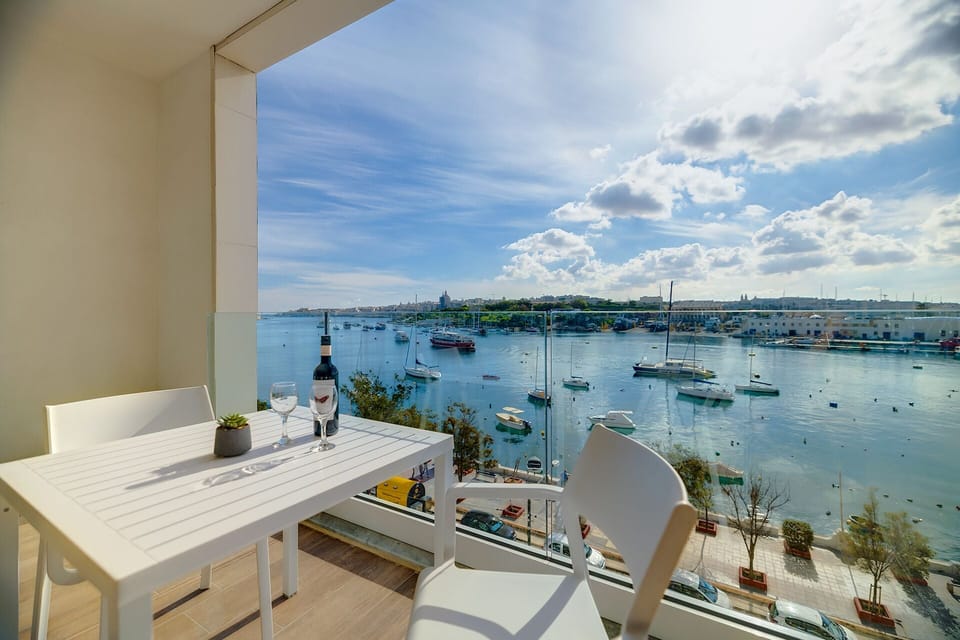 Apartment (3 Bedrooms) | Outdoor dining