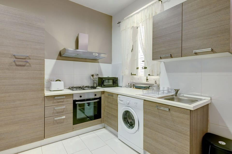 Apartment (1 Bedroom) | Private kitchen | Microwave, oven, espresso maker, electric kettle