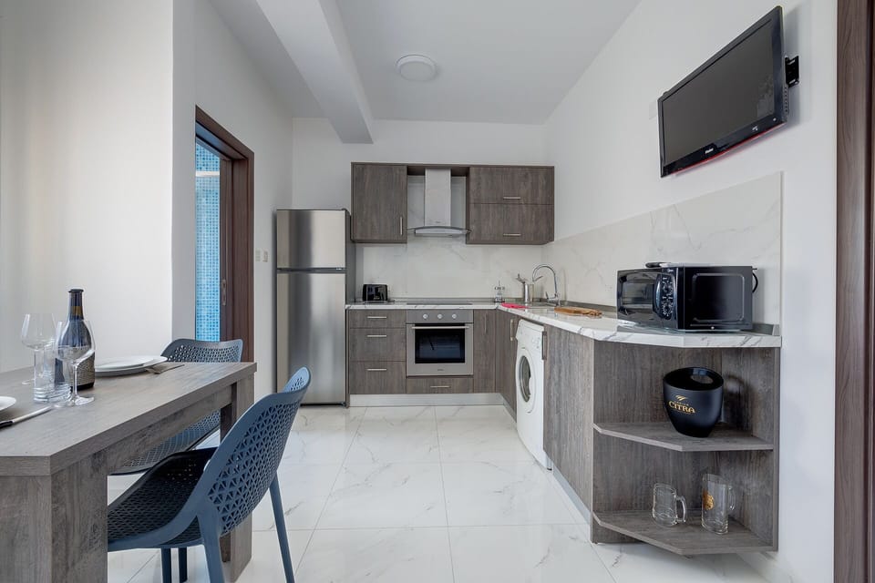 Microwave, oven, espresso maker, toaster