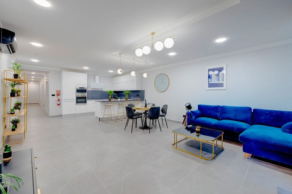 Apartment (3 Bedrooms) | Living area | 44-inch TV with cable channels