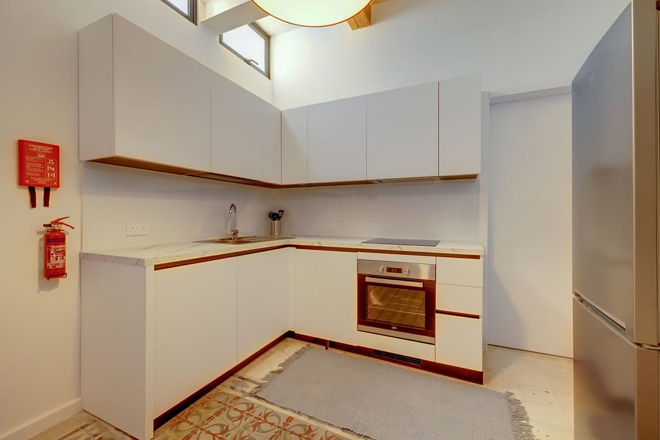 Apartment, 1 Bedroom | Private kitchen | Microwave, oven, stovetop, espresso maker
