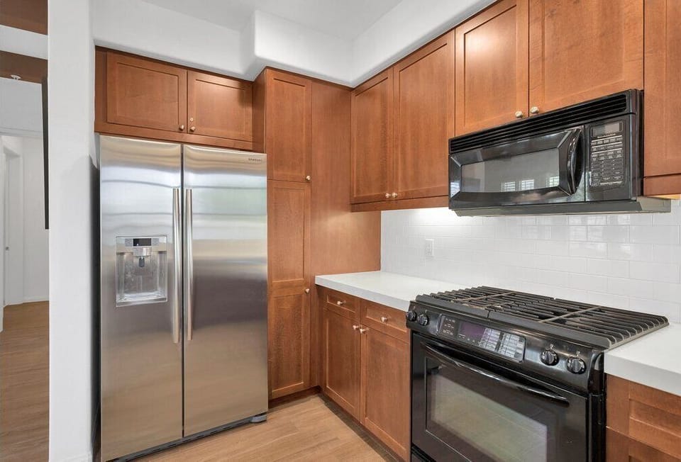 Kitchen 2 View