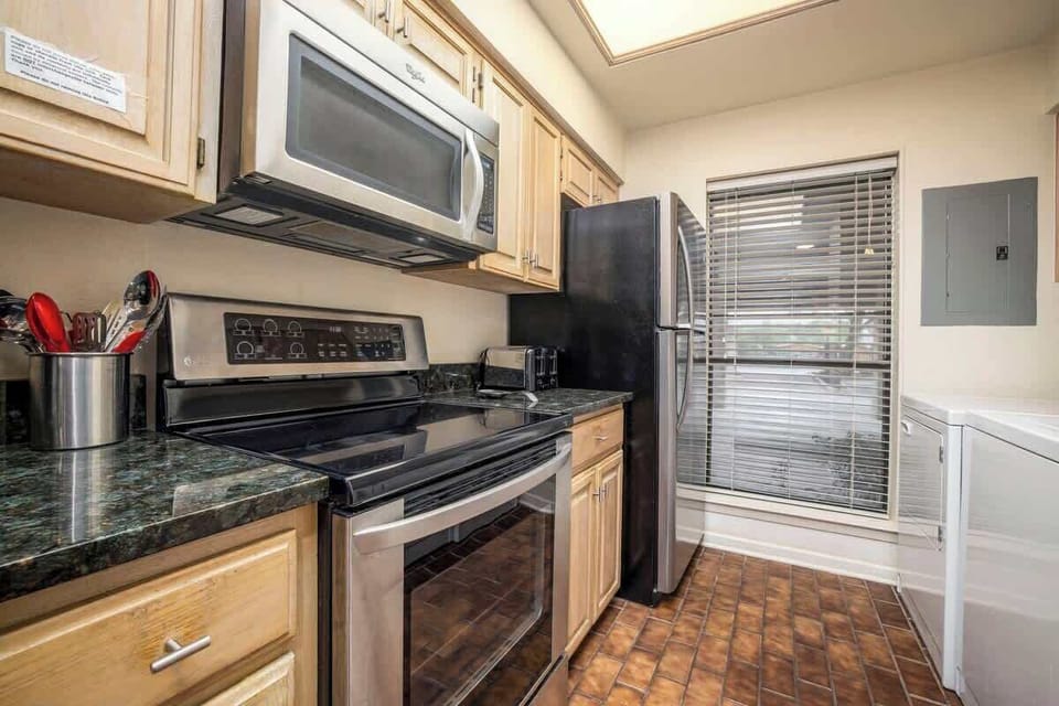 Fully Equipped Kitchen. 