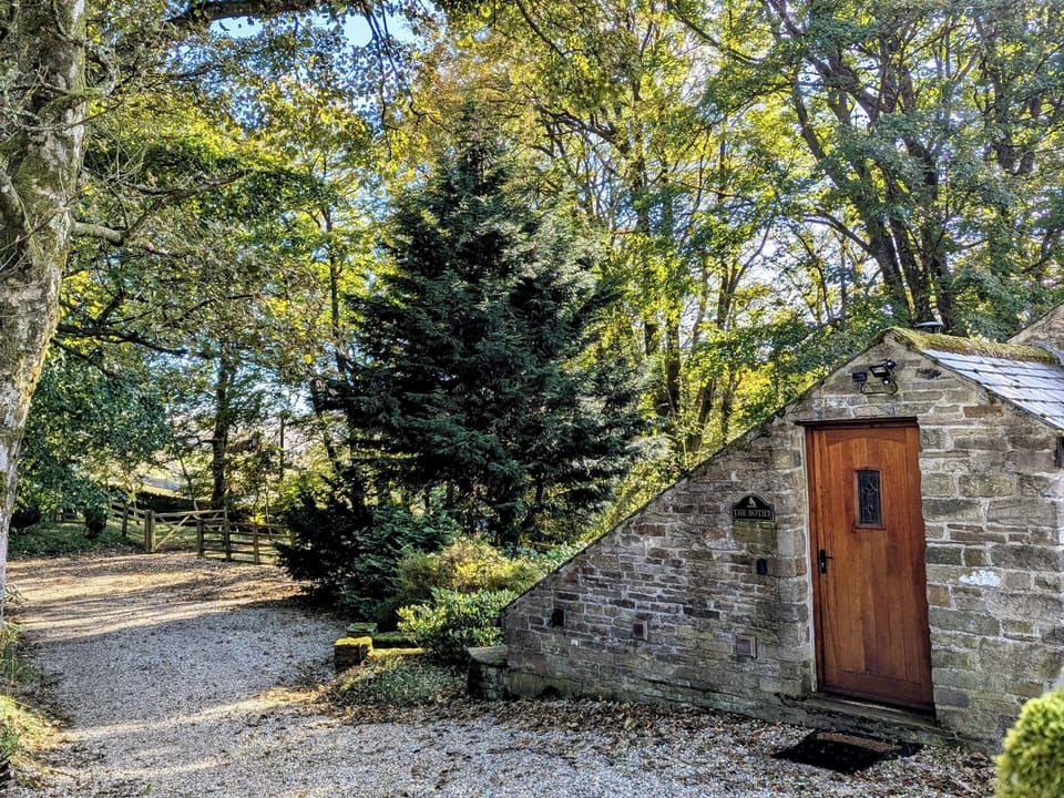 Cottage | Property grounds