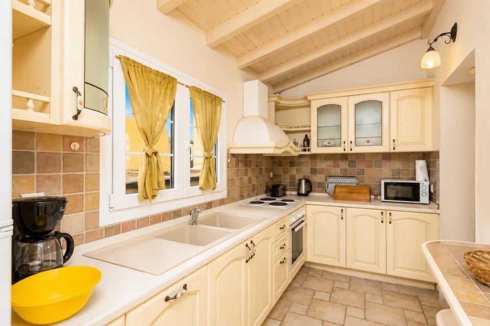 Equipped kitchen