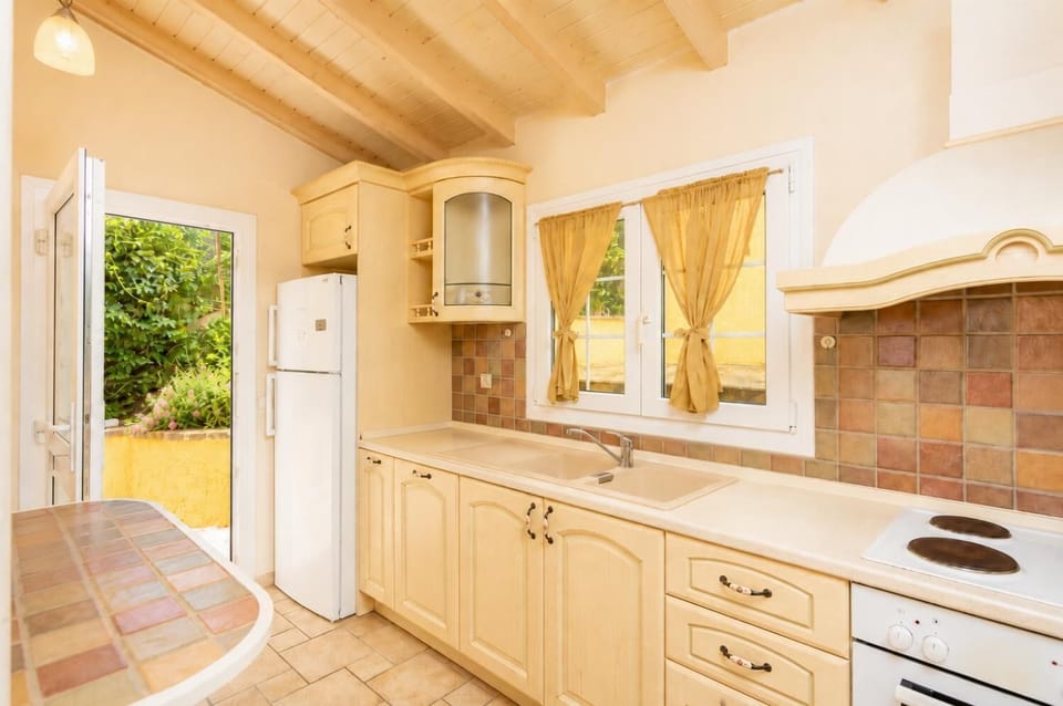 Equipped kitchen