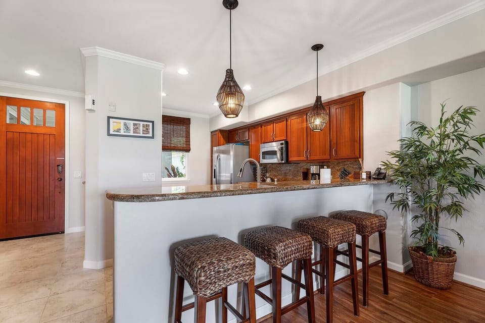 Breakfast Bar overlooking the kitchen