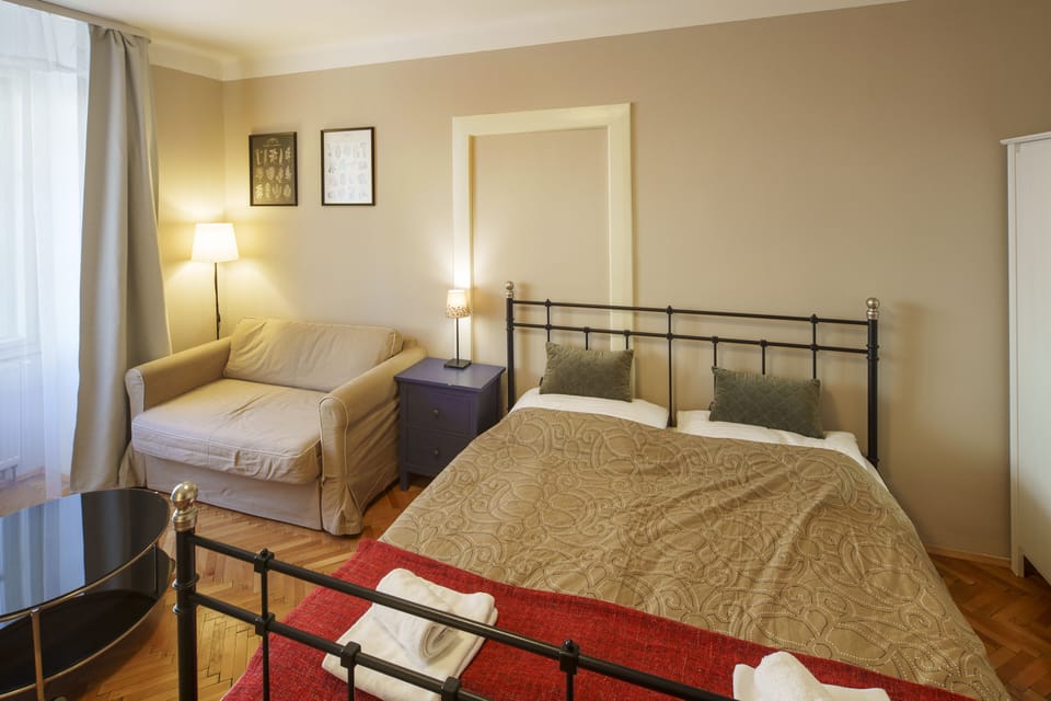 Living bedroom II. with double bed 180x200 cm, double sofa bed