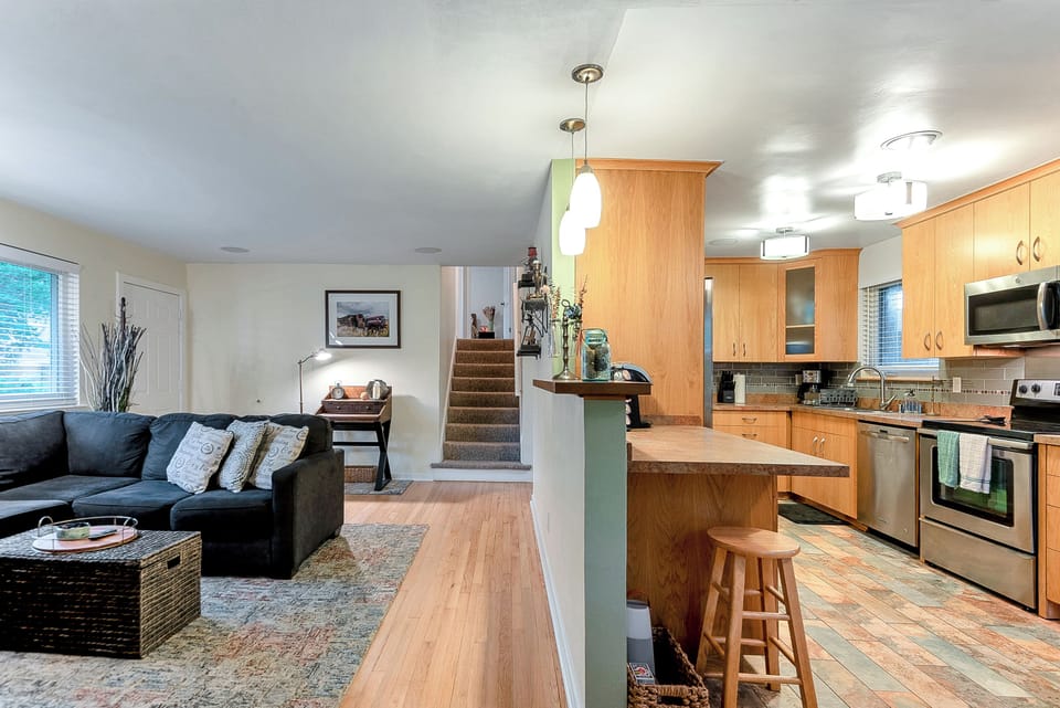 Open concept kitchen/living to enjoy family gatherings!