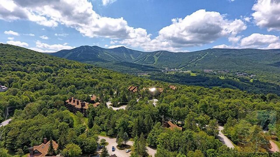Amazing views of Highridge and Killington Mountain.