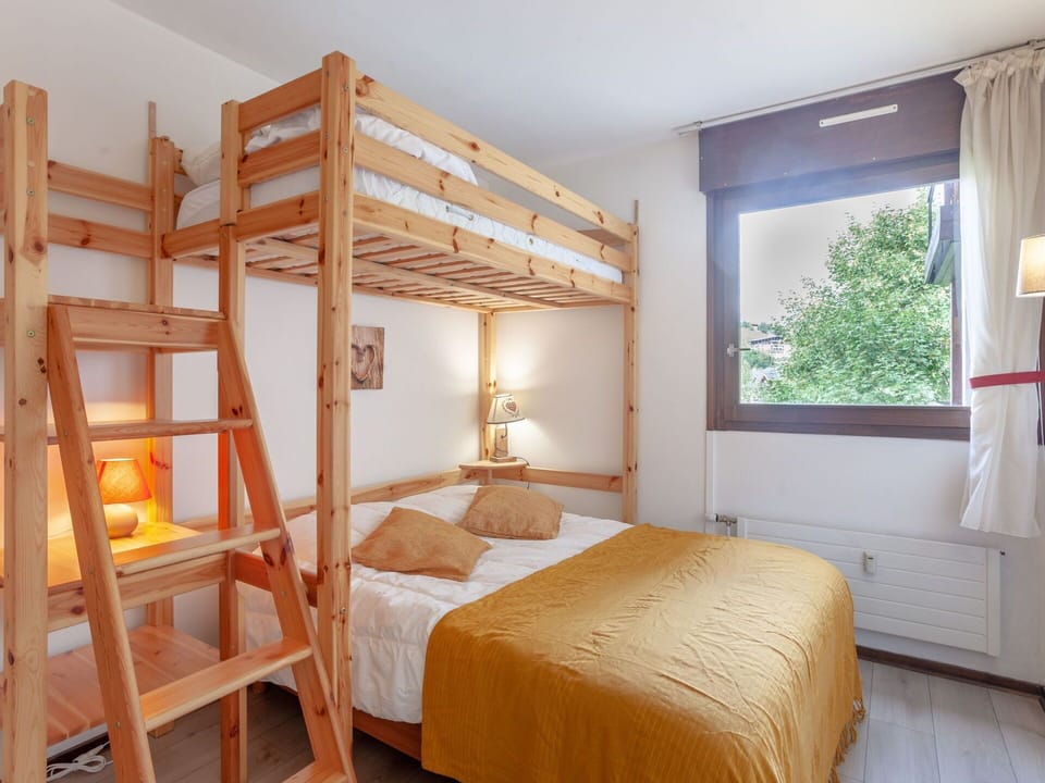 Furniture, Property, Building, Comfort, Wood, Window, Bed Frame, Textile, Shade