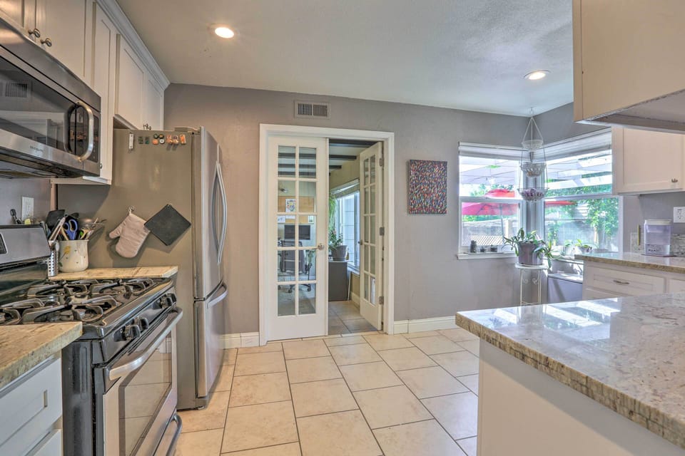 Kitchen | Complimentary Spices | Blender