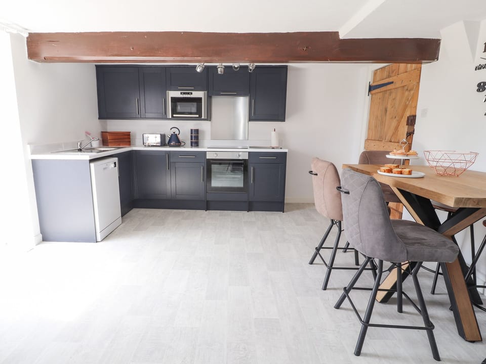 Fridge, dishwasher, electric kettle, toaster