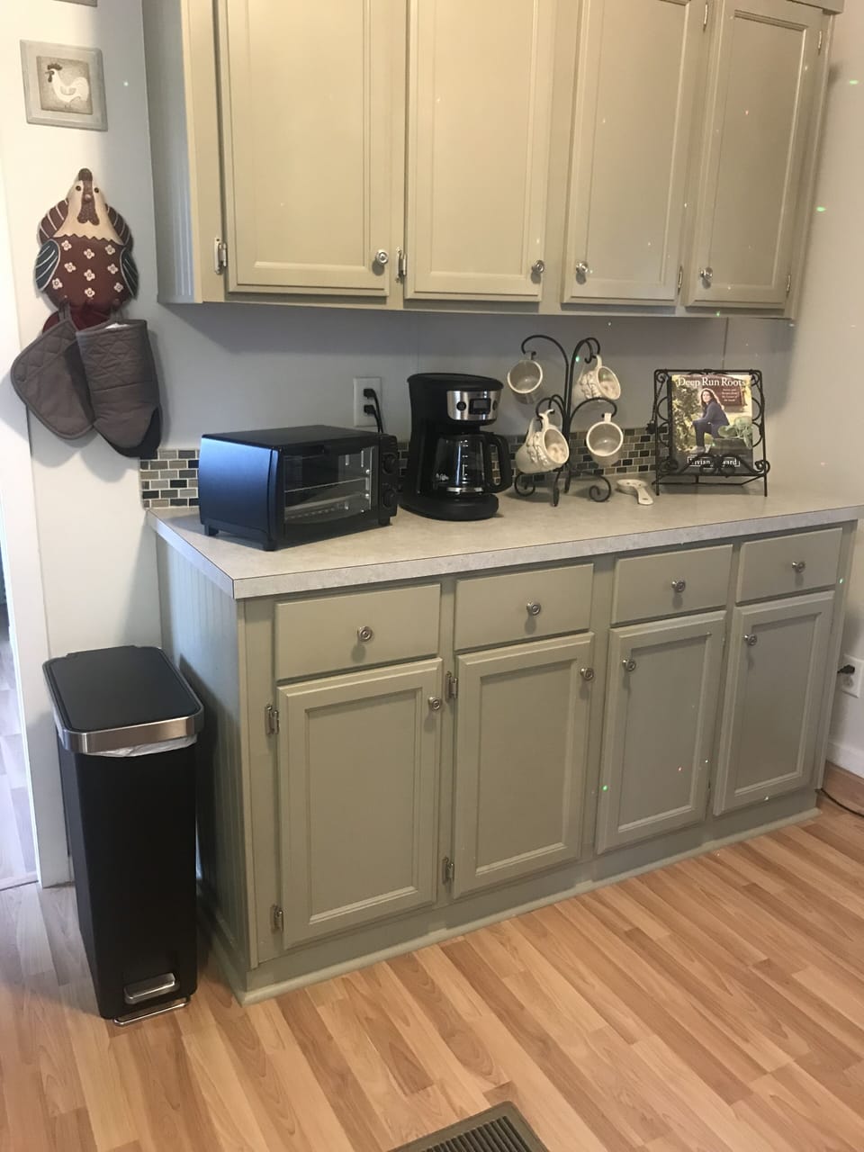Coffee maker and toaster oven 