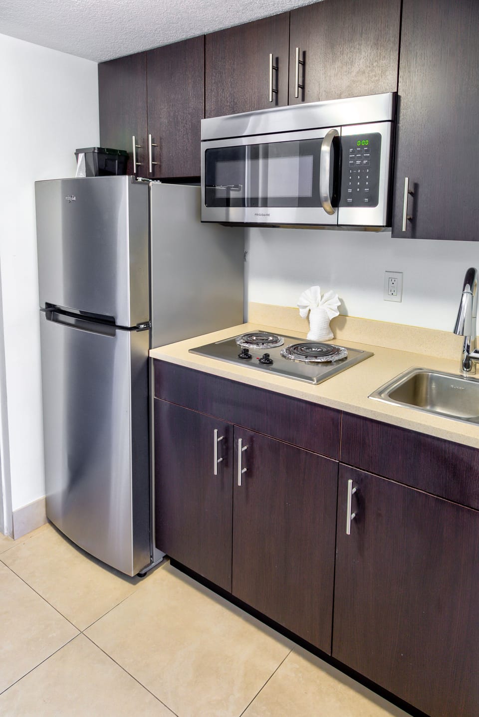 Coffee/tea maker, microwave, toaster, freezer