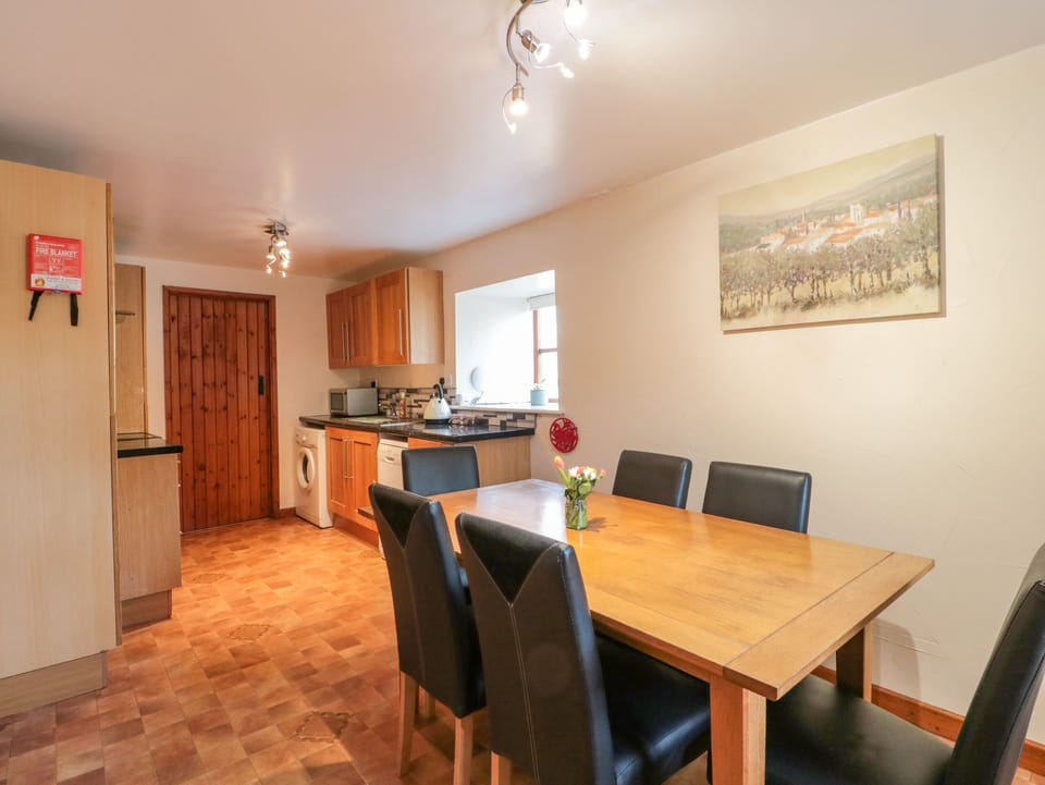 Cottage | Interior