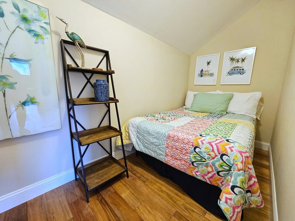 Upstairs Loft Room with Double Bed at 980 Inverness Village