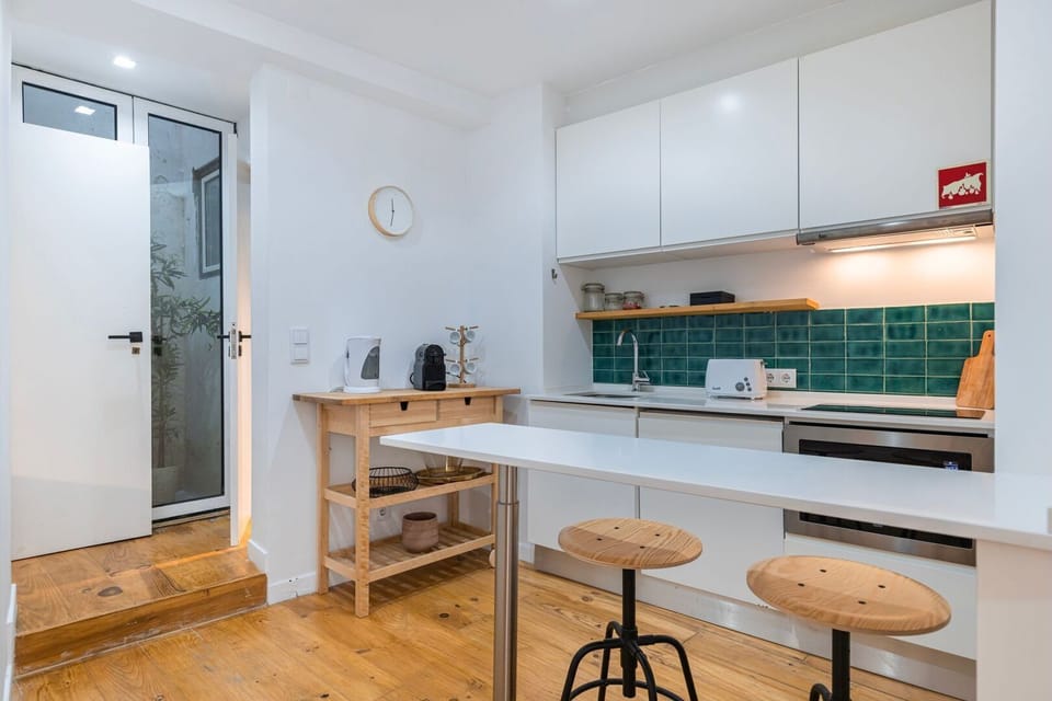 A modern and fully equipped kitchen for your comfort.
#quality #modern #kitchen #portugal #pt #lisbon