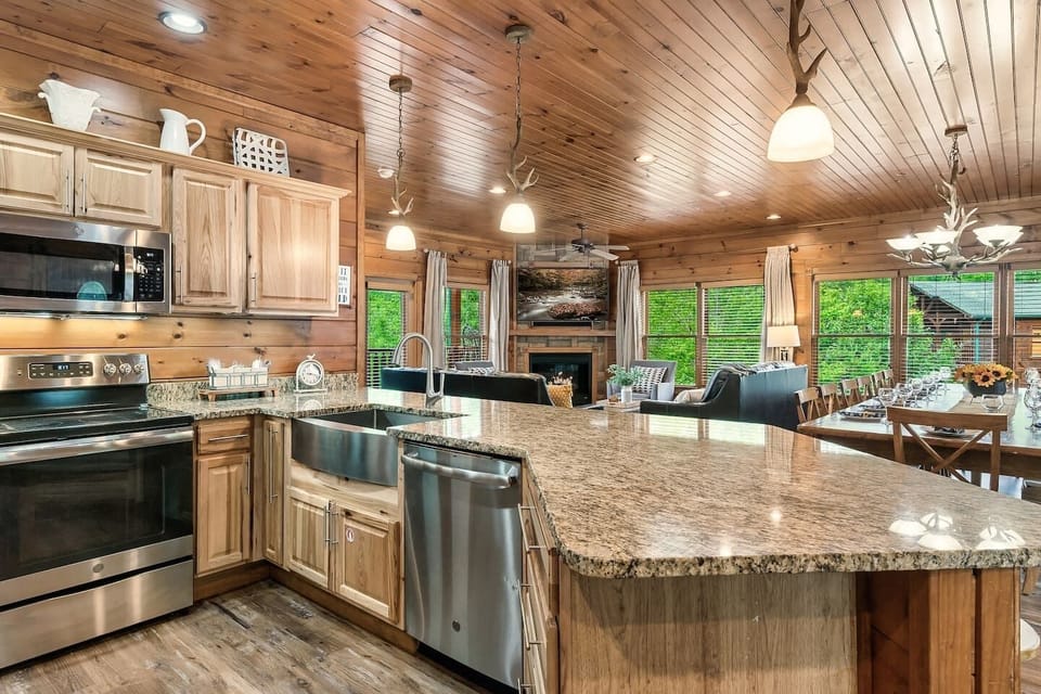 Have fun cooking in the fully stocked kitchen